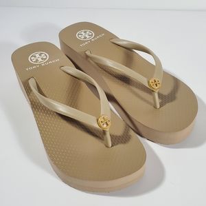Tory Burch Wedge Flip Flip Thong Sandals Tan sz 6